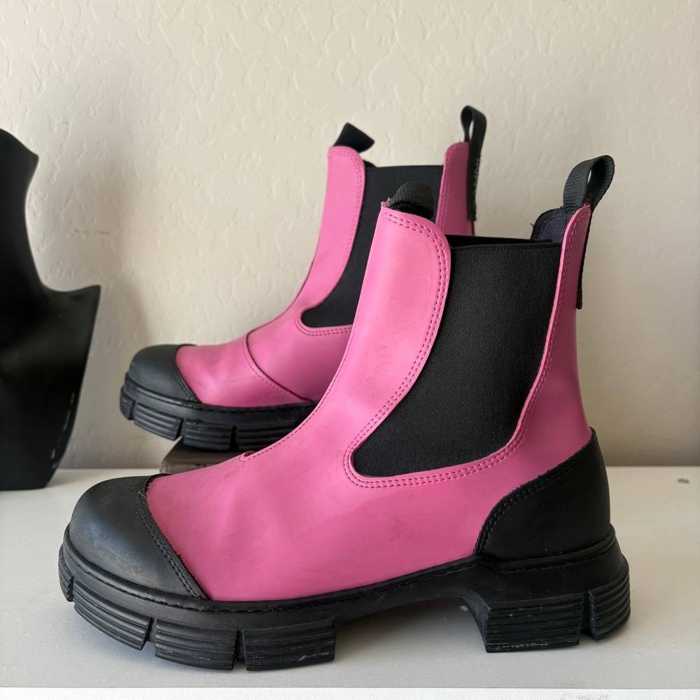 Ganni City Boots Recycled Rubber Pink Black Chunky Lug Sole Chelsea Boot Size 39